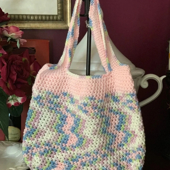 NEW Handmade Ombre Pink Crochet Tote Bag & Smiley Pink Bucket Hat - Adult Size - Picture 4 of 9